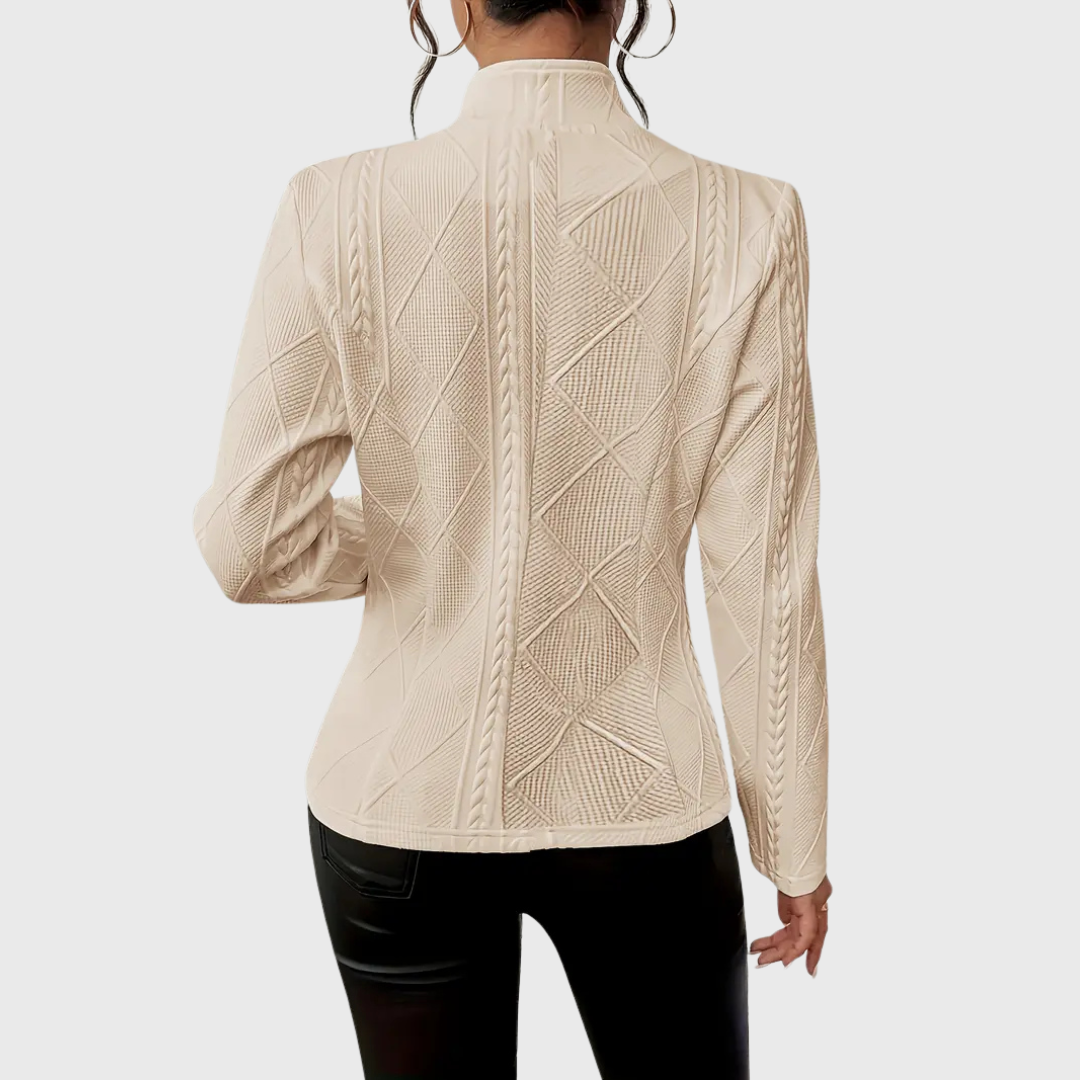 Femke Blazer met een elegante touch