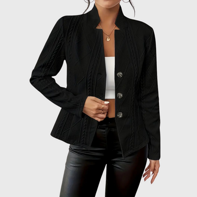 Femke Blazer met een elegante touch